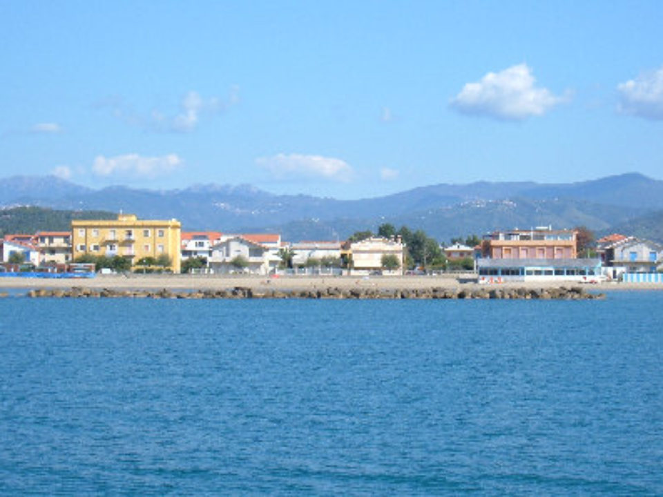 Marina di Casal Velino vista dal mare